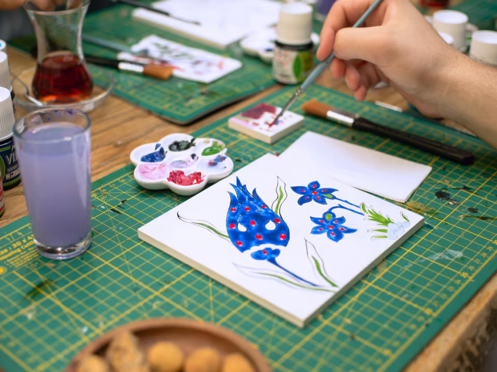 Istanbul: Traditional Turkish Ceramic Tile Painting Workshop | ®ExcursionMania
