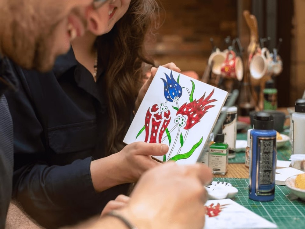 Istanbul: Traditional Turkish Ceramic Tile Painting Workshop | ®ExcursionMania