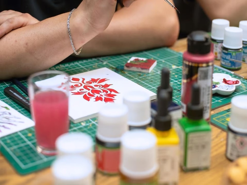 Istanbul: Traditional Turkish Ceramic Tile Painting Workshop | ®ExcursionMania
