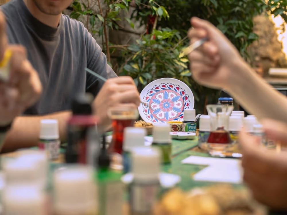 Istanbul: Traditional Turkish Ceramic Tile Painting Workshop | ®ExcursionMania