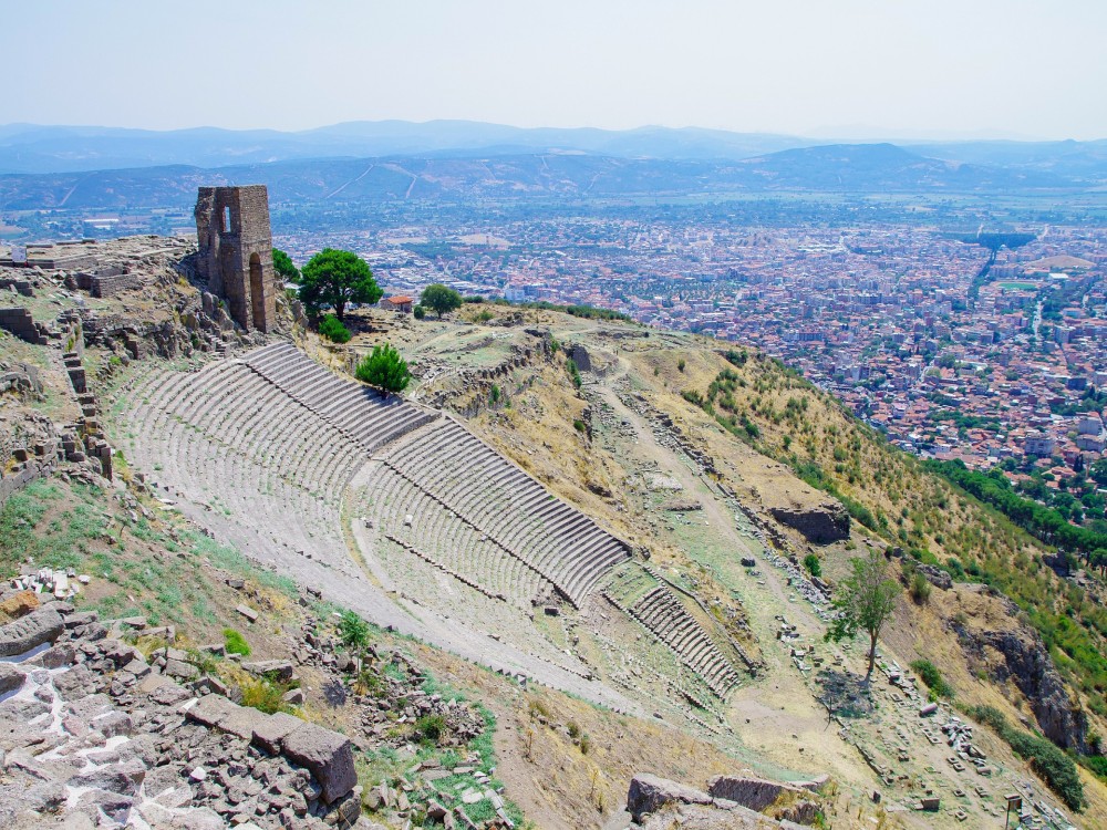 Kusadasi: Pergamon & Asklepion Day Tour | ®ExcursionMania