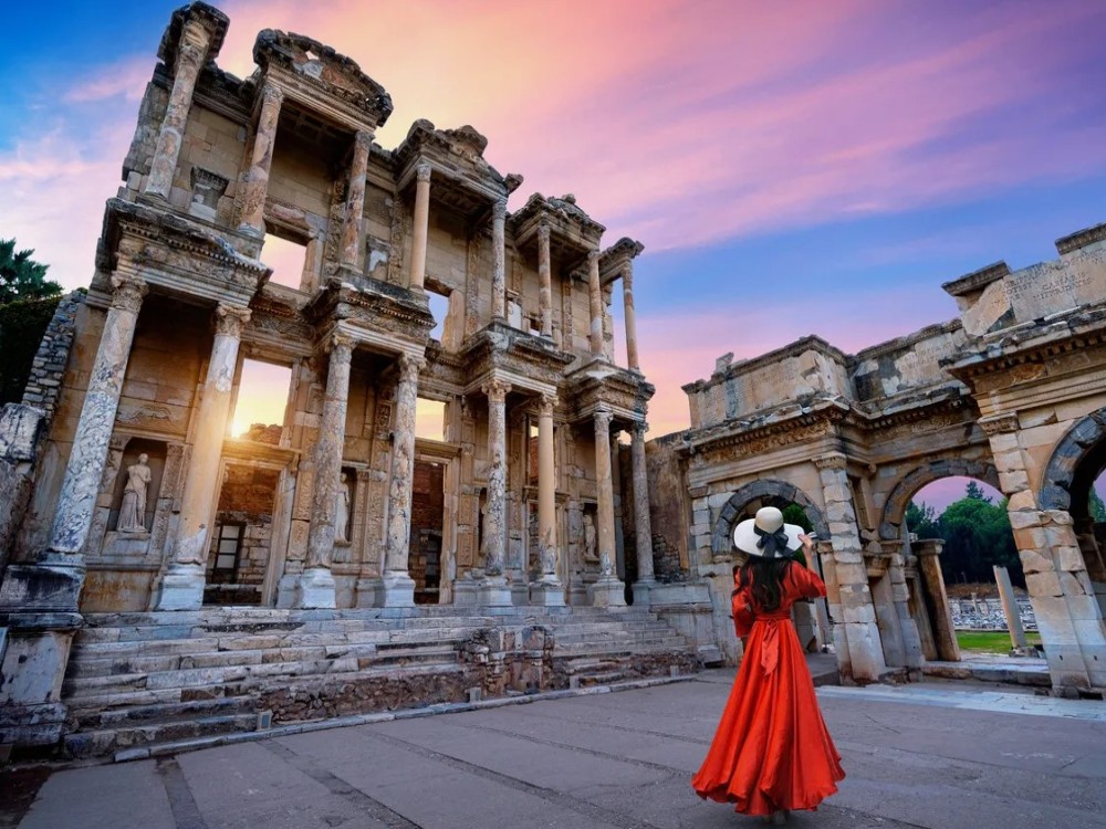 Kusadasi: Private Guided Ephesus Tour | ®ExcursionMania
