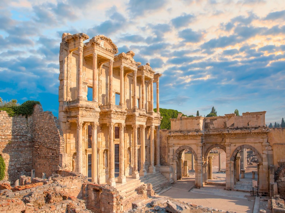 Kusadasi: Private Guided Ephesus Tour | ®ExcursionMania
