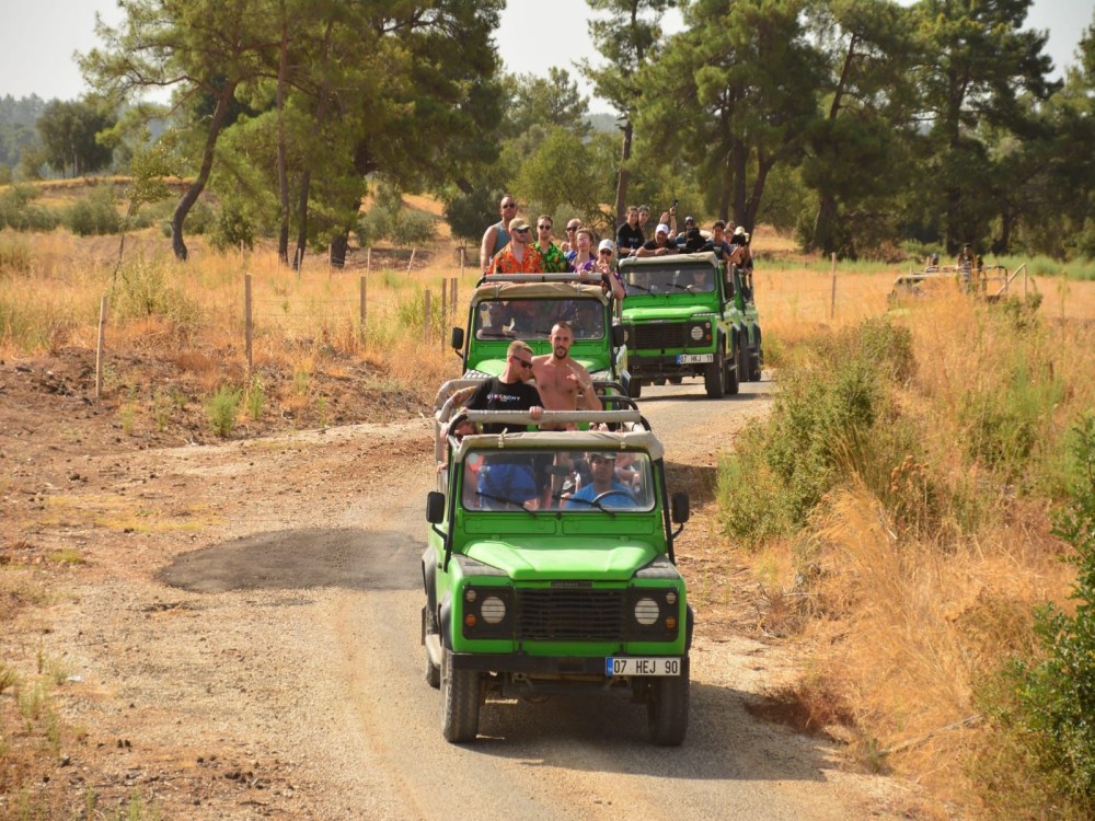 Belek: Jeep safari adventure in the Taurus Mountains | ®ExcursionMania