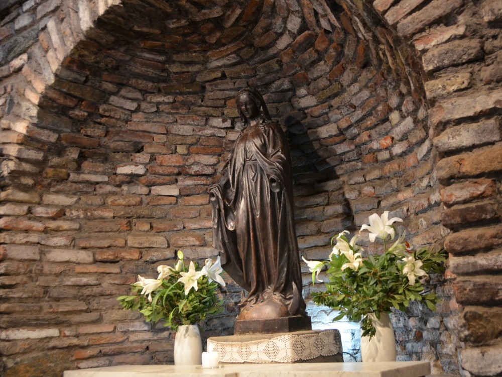 Kusadasi Ephesus: House of Mary Basilica and w Lunch | ®ExcursionMania