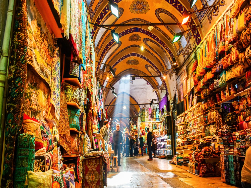 Istanbuls MustSee: Hagia Sophia Blue Mosque  Grand Bazaar Tour | ®ExcursionMania