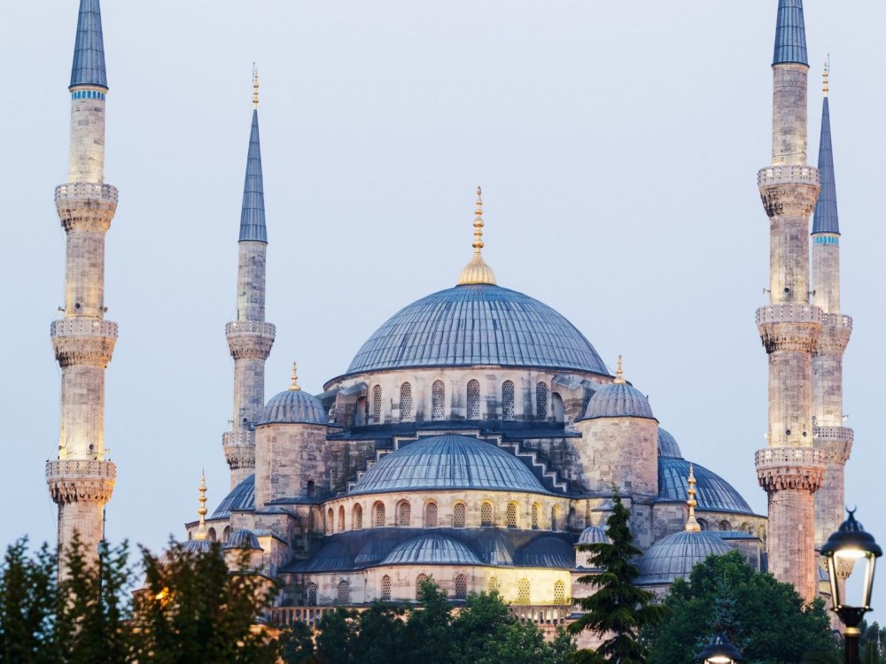 Istanbuls MustSee: Hagia Sophia Blue Mosque  Grand Bazaar Tour | ®ExcursionMania