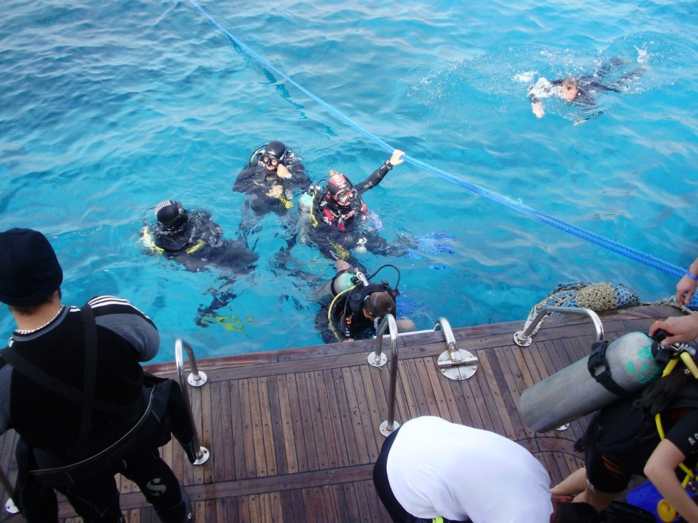 Kemer: Scuba Diving with Lunch and 2 Dives | ®ExcursionMania