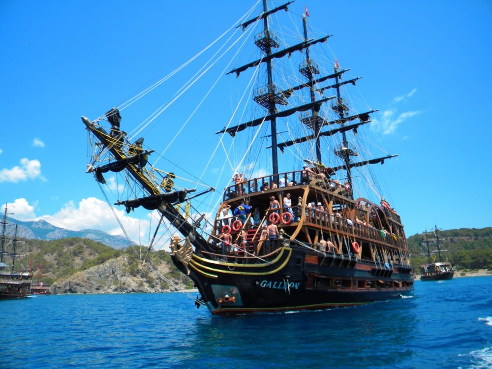 From Kemer: Pirate Boat Tour w/Hotel Transfer | ®ExcursionMania