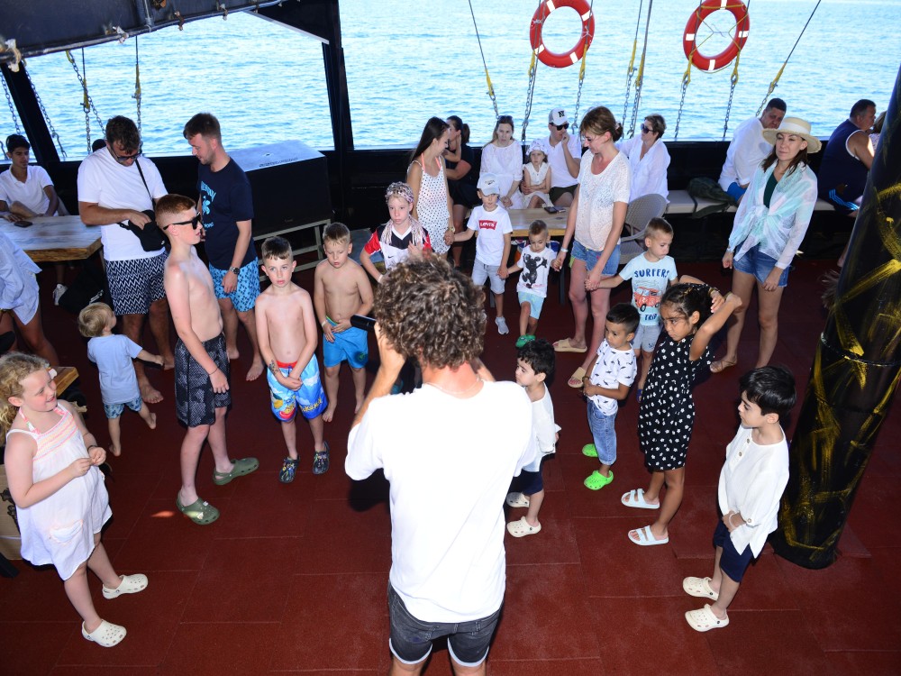 From Kemer: Pirate Boat Tour w/Hotel Transfer | ®ExcursionMania