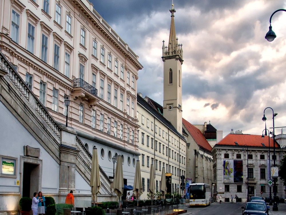 Vienna: Sisi Museum Hofburg Palace  Gardens SmallGroup Guided Tour | ®ExcursionMania