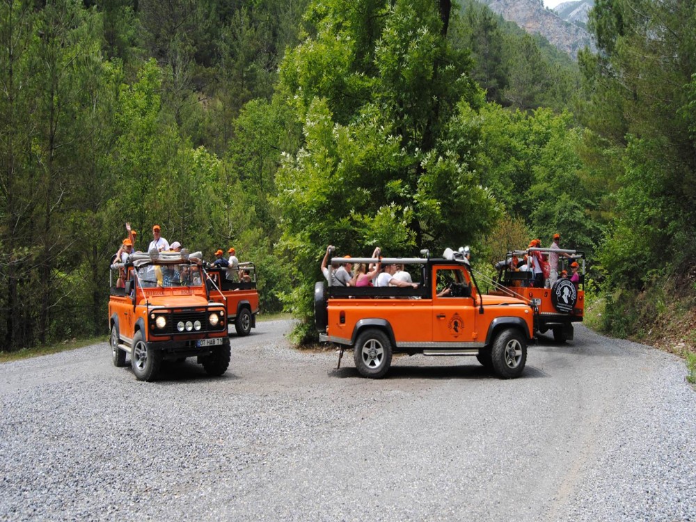 Icmeler Jeep Safari: Explore Splash and Adventure | ®ExcursionMania