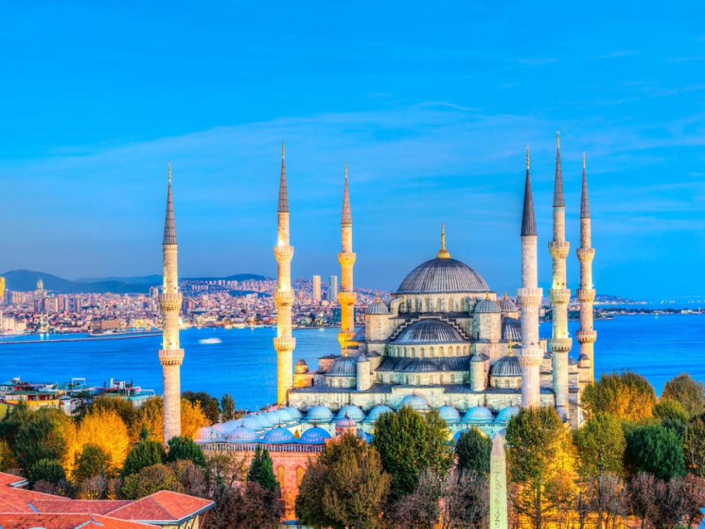 Istanbul: Hagia Sophia Blue Mosque and Grand Bazaar Tour | ®ExcursionMania