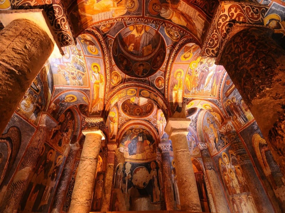 Istanbul: Tour of Hagia Sophia and Blue Mosque By Night | ®ExcursionMania