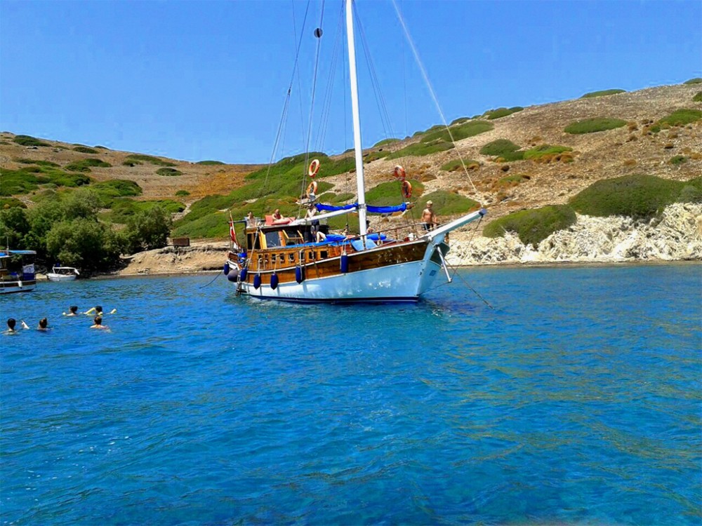 Bodrum Black Island Boat Tour With Lunch & Hotel Transfer | ®ExcursionMania