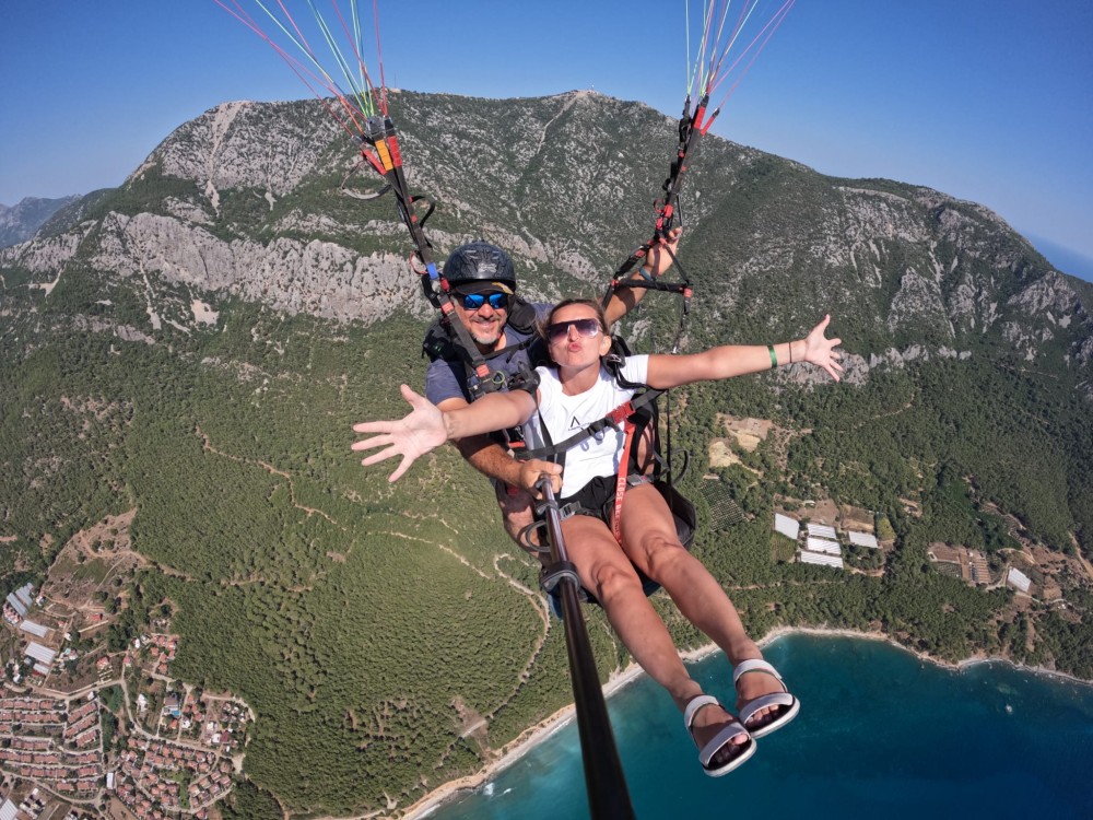 Kemer: Tandem Paragliding Experience with Hotel Transfer | ®ExcursionMania