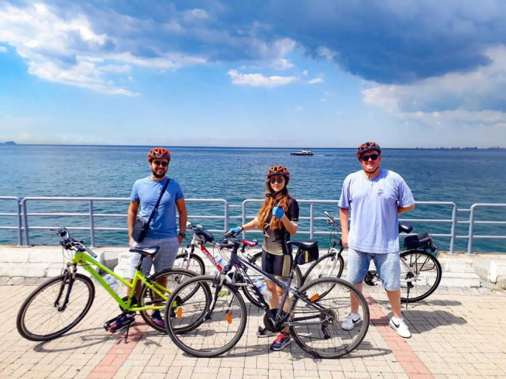Istanbul: Eurasia Bike  Boat Half-Day Tour | ®ExcursionMania