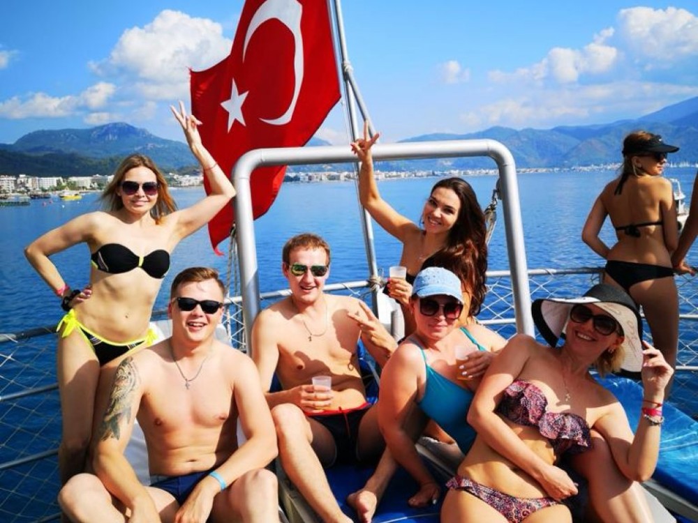 From Icmeler: Big Boss Diamond Pirate Boat Trip | ®ExcursionMania