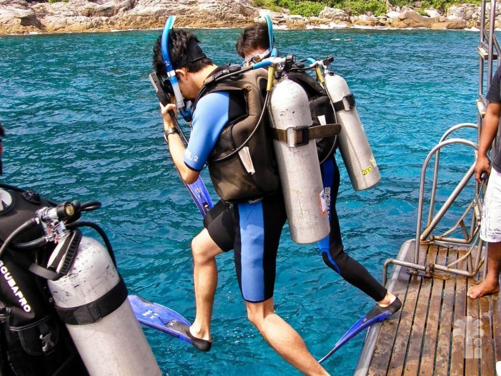 Icmeler Scuba Diving Experience with Instructor | ®ExcursionMania