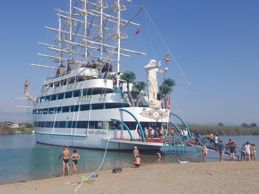 Unwind in Blue: The Ultimate Antalya Maldives Boat Tour | ®ExcursionMania