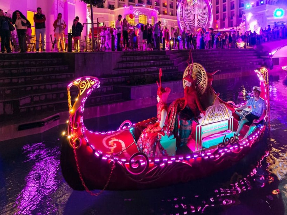 City of Side: Land of Legends Transfer & Boat Parade Show | ®ExcursionMania