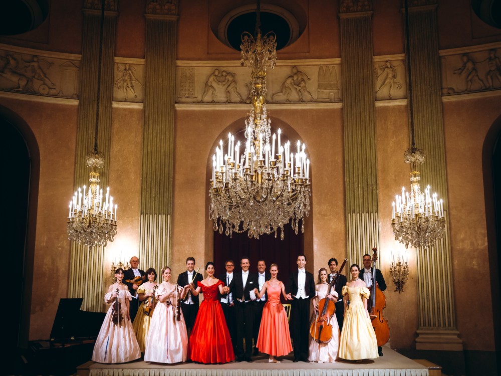 Vienna: Mozart & Strauss Ticket in Old Stock Exchange Palace | ®ExcursionMania