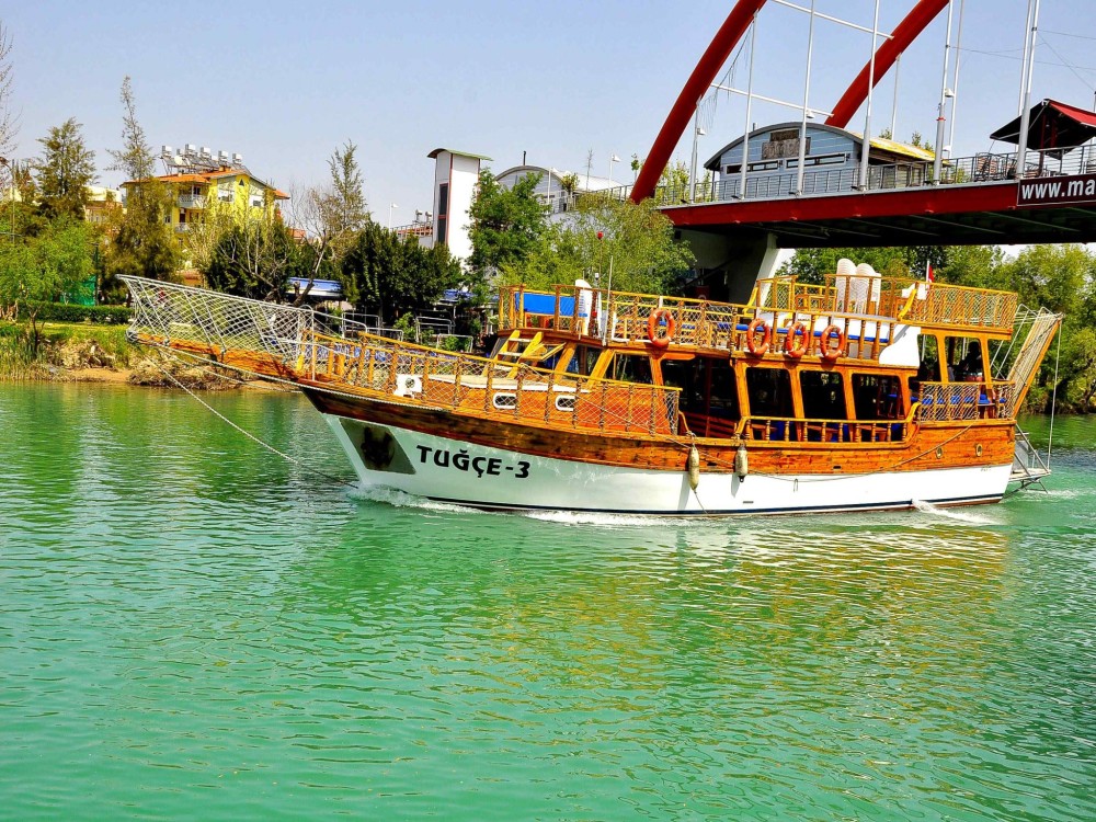Alanyan Manavgat Boat Tour With Lunch and Waterfall Visit | ®ExcursionMania