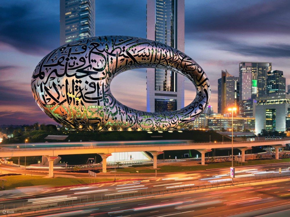 Dubai Luxurious BusTronomy Morning Gourmet Brunch Tour | ®ExcursionMania