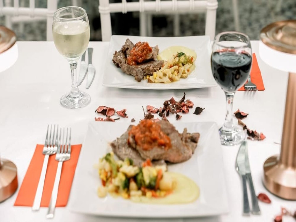 Istanbul Enchanting Bosphorus Cruise with Optional Meal | ®ExcursionMania