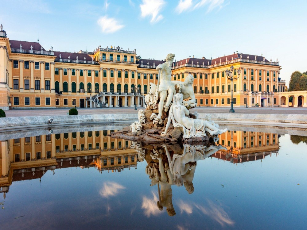 Vienna: Skip-the-Line Schönbrunn Palace and Gardens Tour | ®ExcursionMania