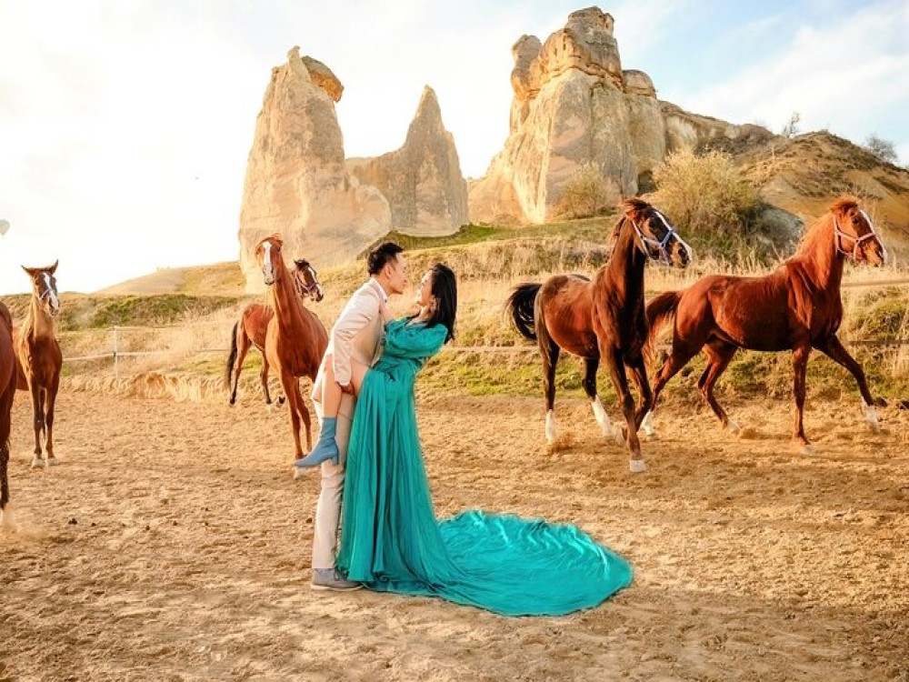 Cappadocia: Photoshoot with Running Horses | ®ExcursionMania