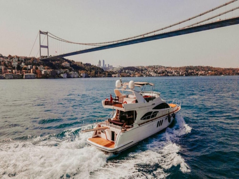 Istanbul Luxury Bosphorus Cruise: Private Yacht with Meal Options | ®ExcursionMania