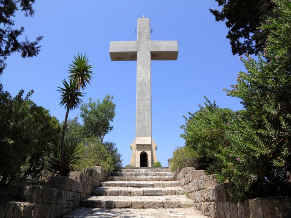 Hiking Filerimos  3 Hours  Sandwich Included | ®ExcursionMania