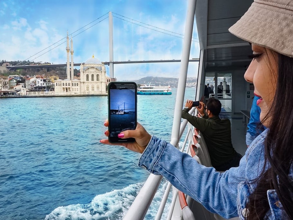 Istanbul: Scenic Bosphorus and Golden Horn Cruise  Day or Sunset | ®ExcursionMania
