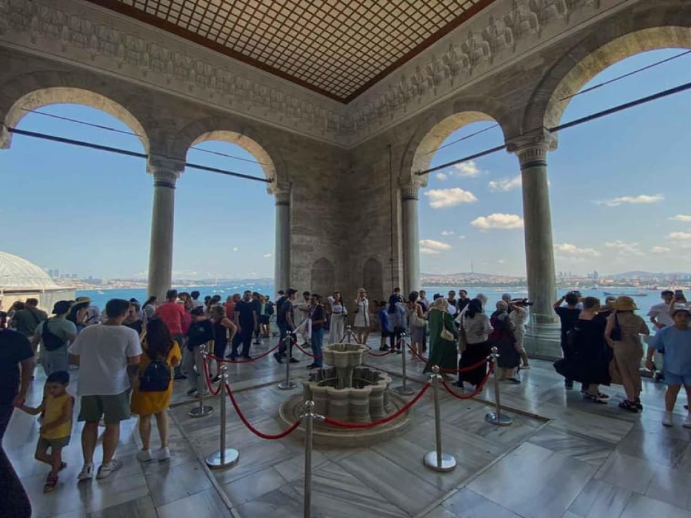 Istanbul: Explore Hagia Sophia, Topkapi Palace & Basilica Cistern | ®ExcursionMania