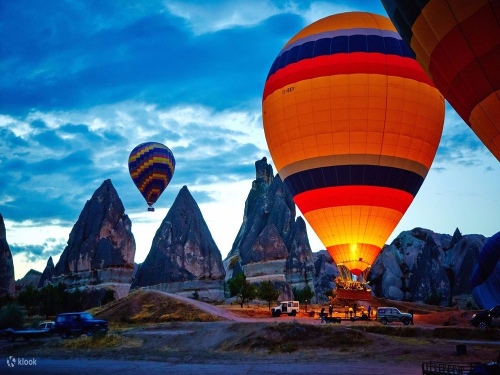 Cappadocia: Goreme Sunrise Hot Air Balloon Ride w/ Breakfast | ®ExcursionMania