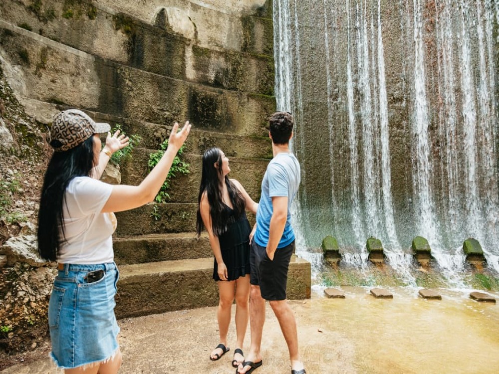 Rhodes: Guided Bus Trip to Lindos Village & Seven Springs | ®ExcursionMania