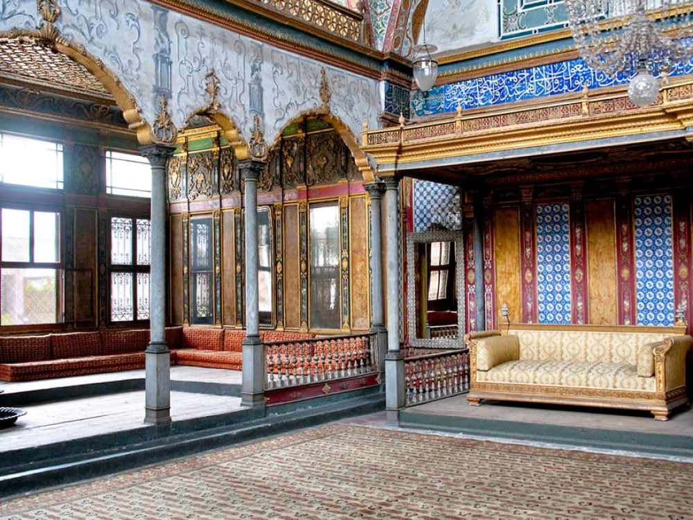 Istanbul: Topkapi Palace & Harem Guided Tour with Skip-The-Line Ticket | ®ExcursionMania