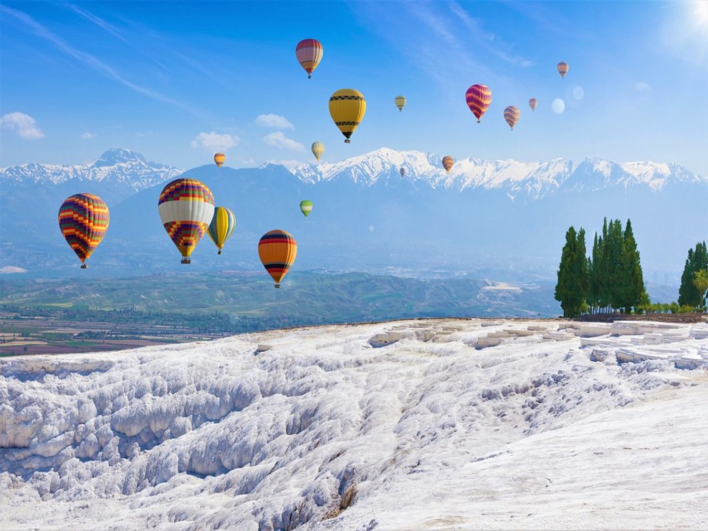 Cesme: Pamukkale Tour With Balloon Flight & Private Transfer | ®ExcursionMania