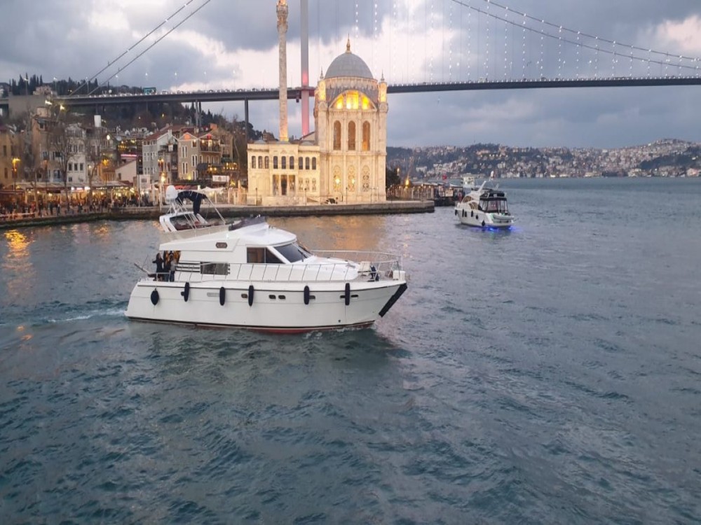 Istanbul: Bosphorus Cruise on A Private Luxury Yacht | ®ExcursionMania
