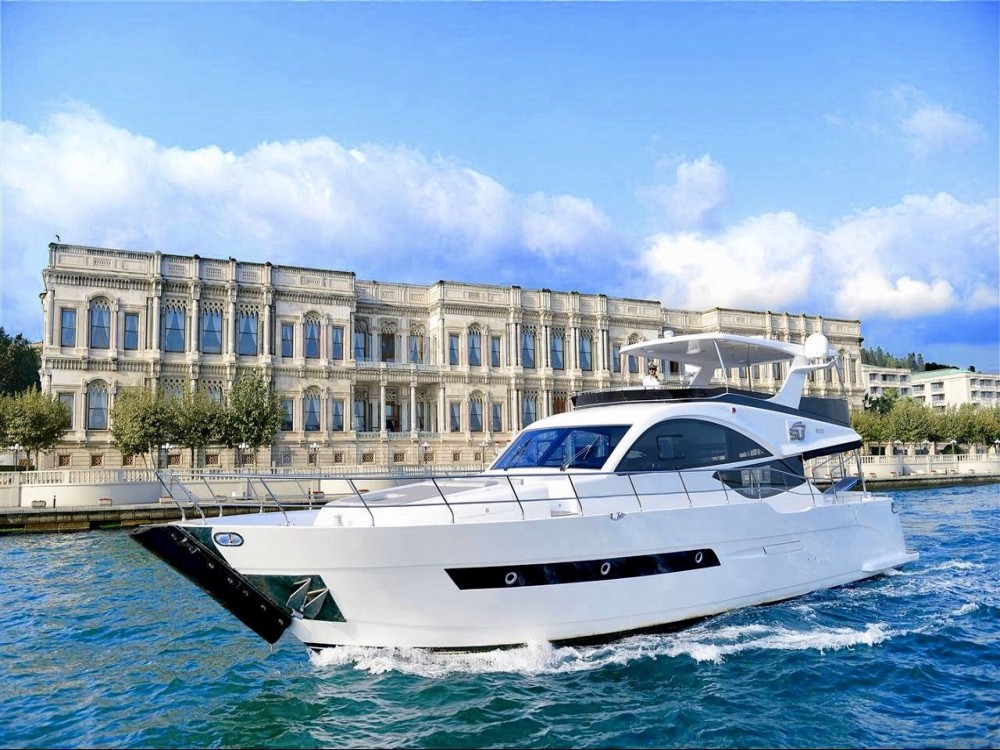 Istanbul: Bosphorus Cruise on A Private Luxury Yacht | ®ExcursionMania