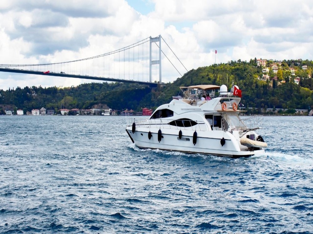 Istanbul: Bosphorus Cruise on A Private Luxury Yacht | ®ExcursionMania