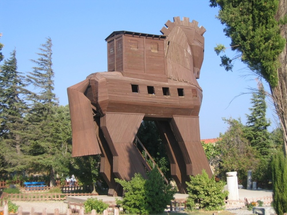 Izmir Troy Day Tour: Step Into Mythology | ®ExcursionMania