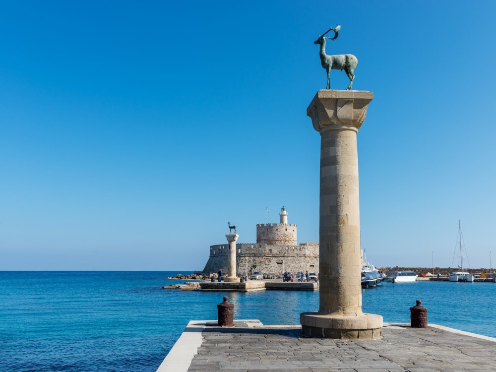 Rhodes Town: Guided City Tour with 9D Cinema: Small groups | ®ExcursionMania