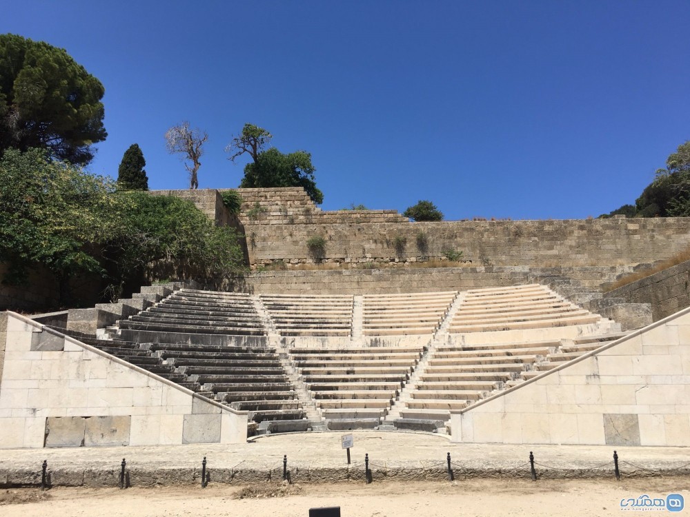 Rhodes Town: Guided City Tour with 9D Cinema: Small groups | ®ExcursionMania