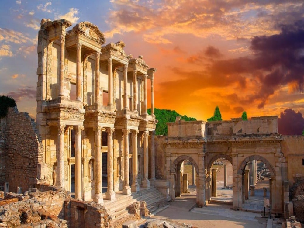 Kusadasi: Ephesus Ancient City Ceramic Workshop & Shopping | ®ExcursionMania