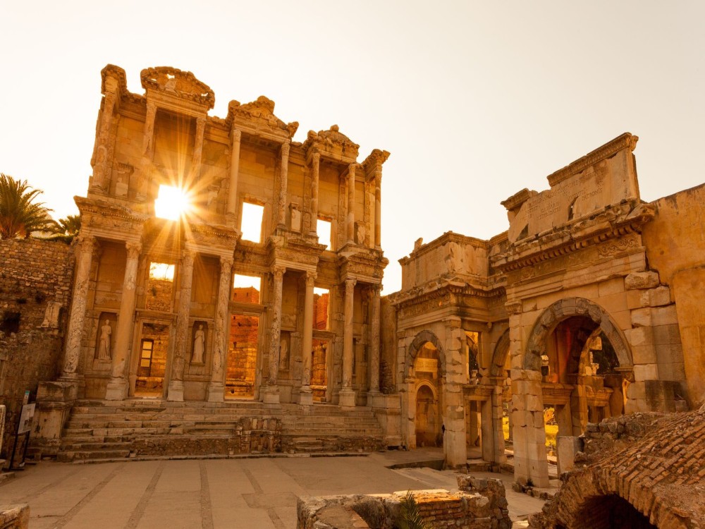 Kusadasi: Ephesus Ancient City Ceramic Workshop & Shopping | ®ExcursionMania