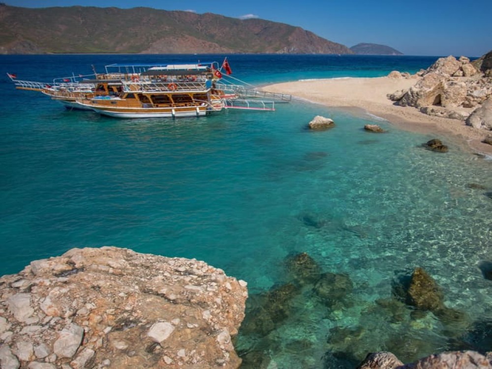City of Side: Turkish Maldives Suluada Boat Tour w/ Lunch | ®ExcursionMania