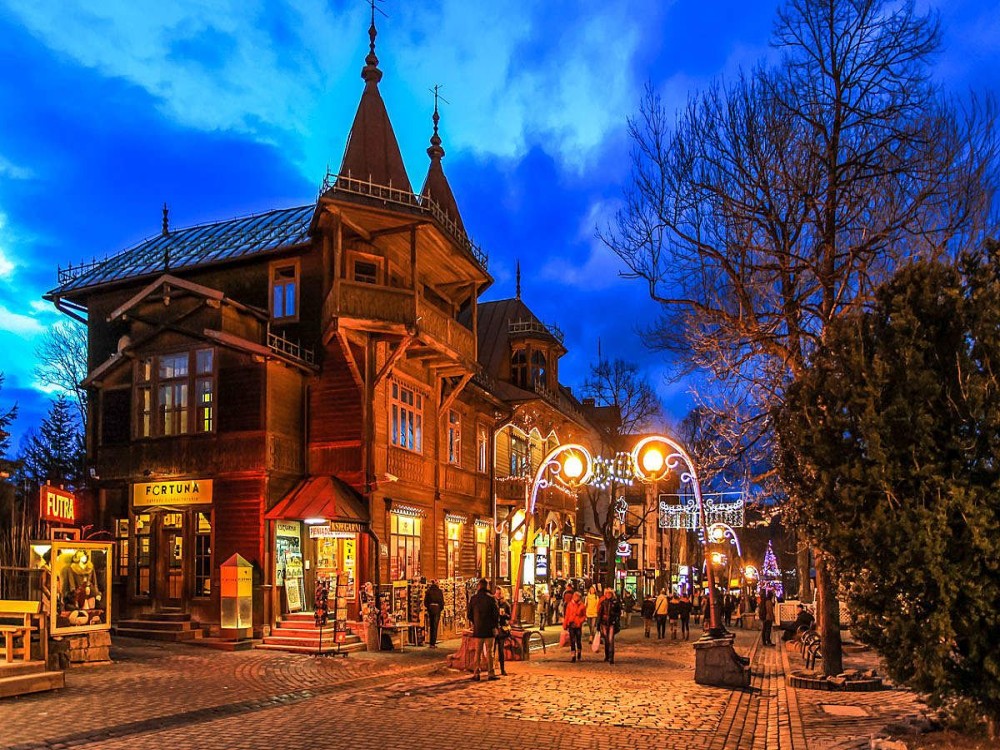 From Krakow: Zakopane & Chocholow Thermal Pools | ®ExcursionMania