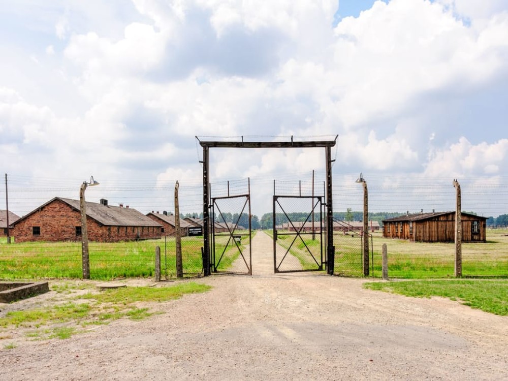 Auschwitz-Birkenau: Skip-the-Line Guided Tour from Krakow | ®ExcursionMania